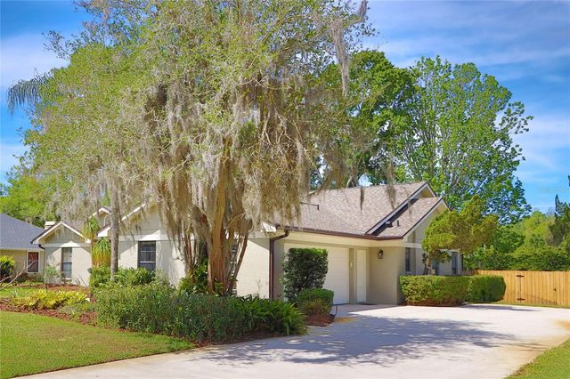 19814 DEER HOLLOW LANE, Lutz, FL 33548