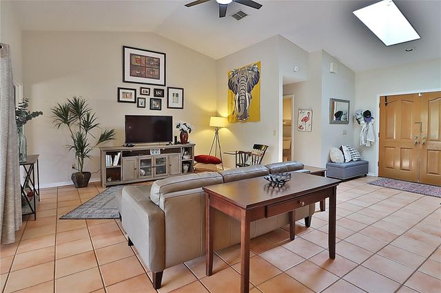 19814 DEER HOLLOW LANE, Lutz, FL 33548