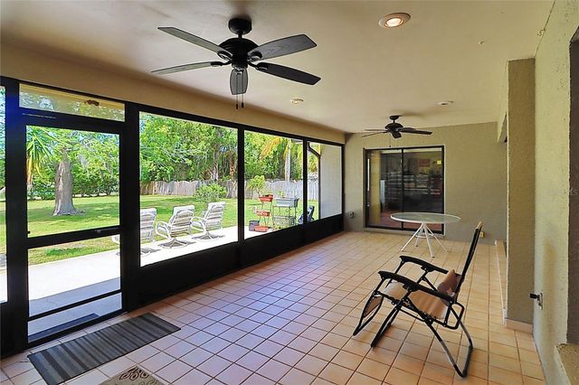 19814 DEER HOLLOW LANE, Lutz, FL 33548