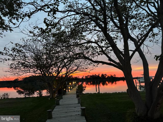 1318 BELL LN, Woolford, MD 21677