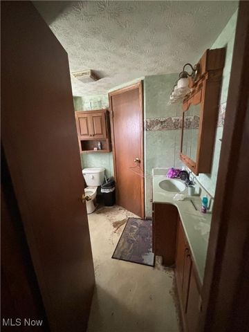 2371 Hillstock Avenue, Akron, OH 44312