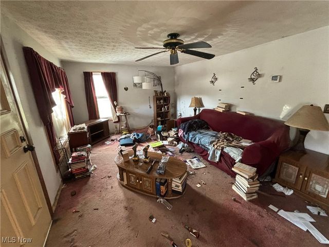 2371 Hillstock Avenue, Akron, OH 44312