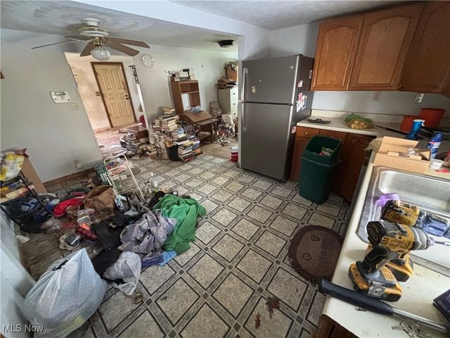 2371 Hillstock Avenue, Akron, OH 44312