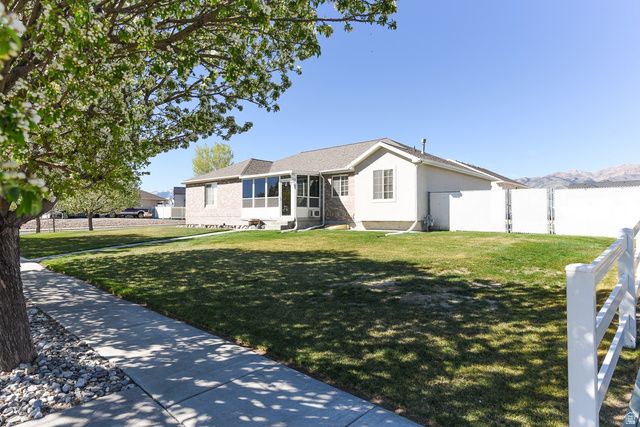 69 N MEADOWLARK CIR, Grantsville, UT 84029