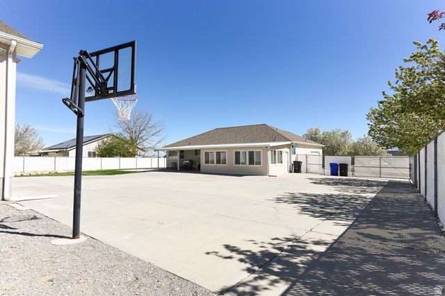 69 N MEADOWLARK CIR, Grantsville, UT 84029