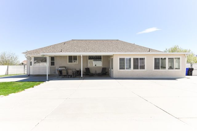 69 N MEADOWLARK CIR, Grantsville, UT 84029