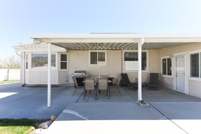 69 N MEADOWLARK CIR, Grantsville, UT 84029