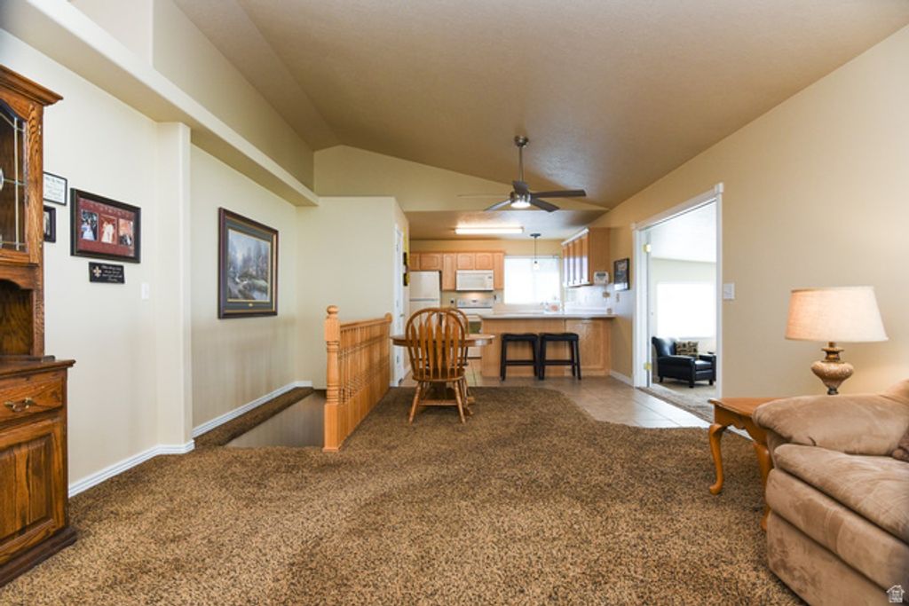 Image 15 of property listing at 69 N MEADOWLARK CIR, Grantsville, UT 84029