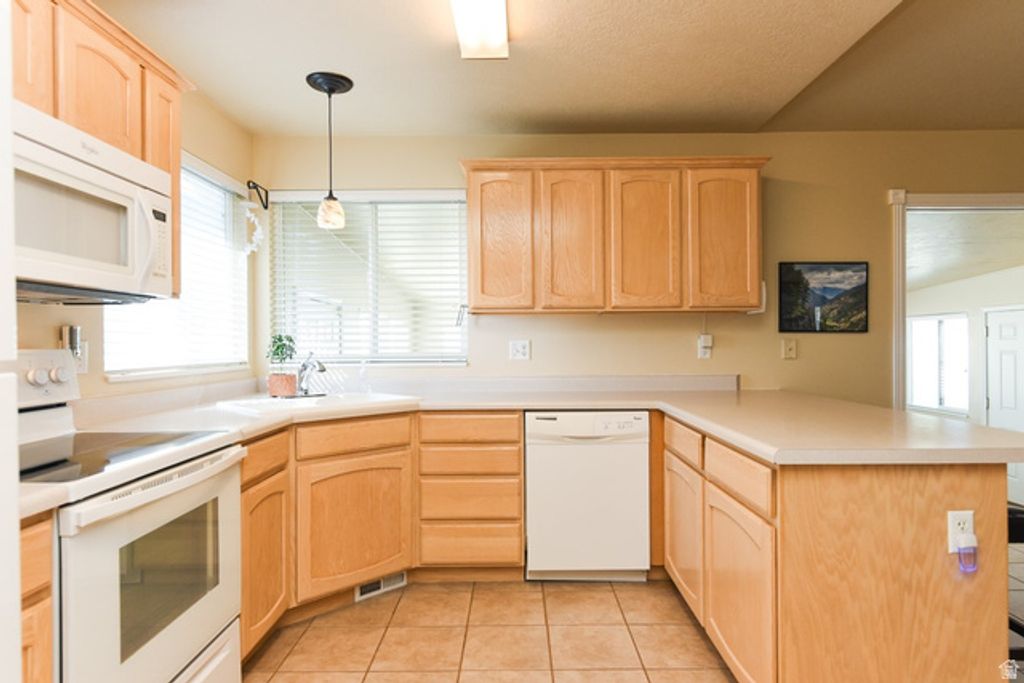 Image 23 of property listing at 69 N MEADOWLARK CIR, Grantsville, UT 84029