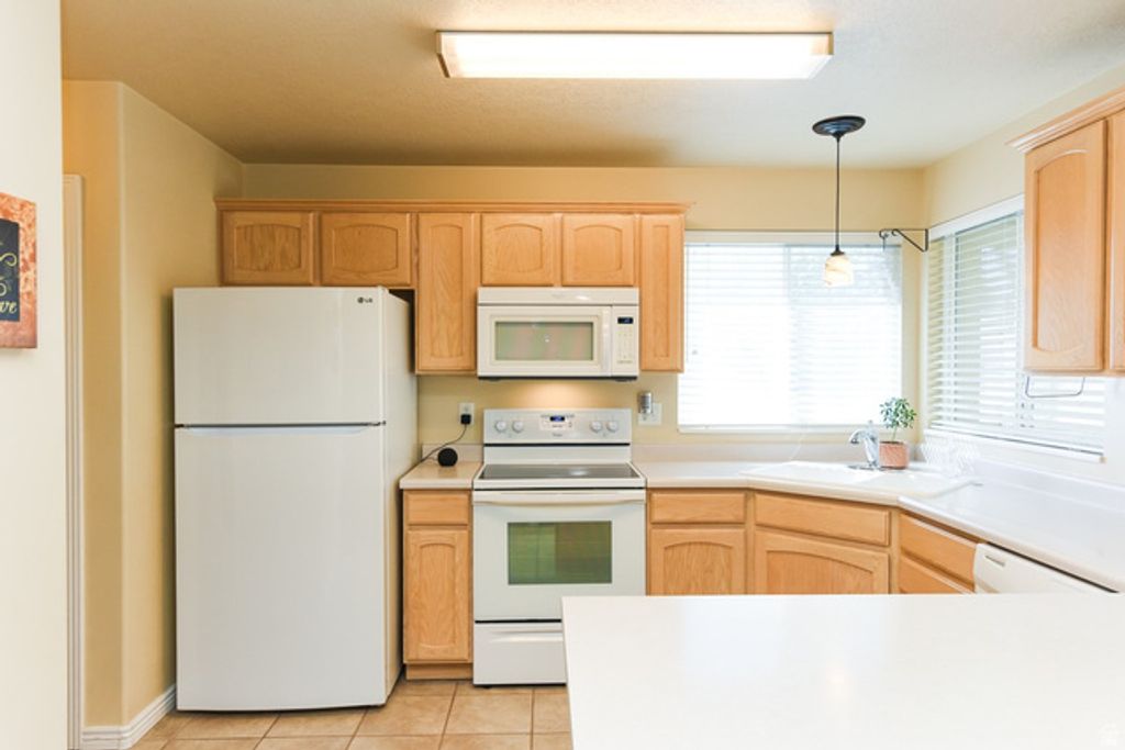 Image 24 of property listing at 69 N MEADOWLARK CIR, Grantsville, UT 84029