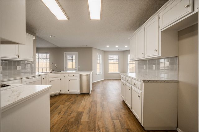 3776 Colburn Lane, Springdale, AR 72762