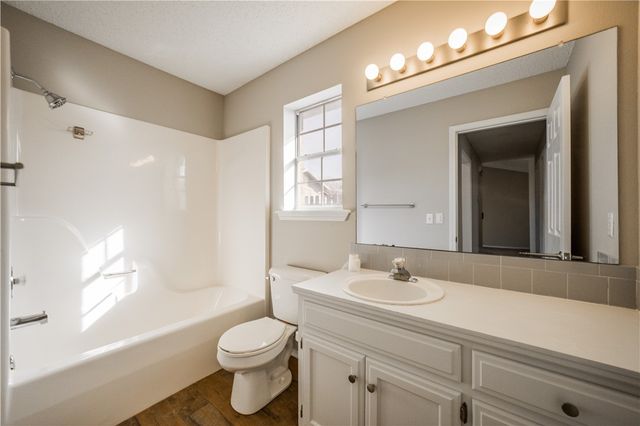 3776 Colburn Lane, Springdale, AR 72762