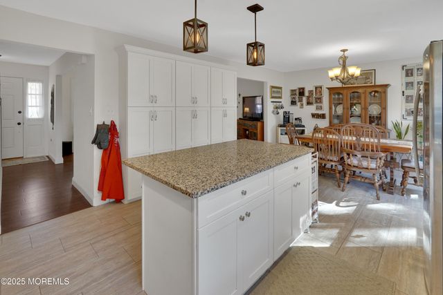 534 Holmes Avenue N, Forked River, NJ 08731