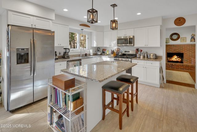 534 Holmes Avenue N, Forked River, NJ 08731