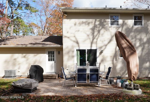 534 Holmes Avenue N, Forked River, NJ 08731