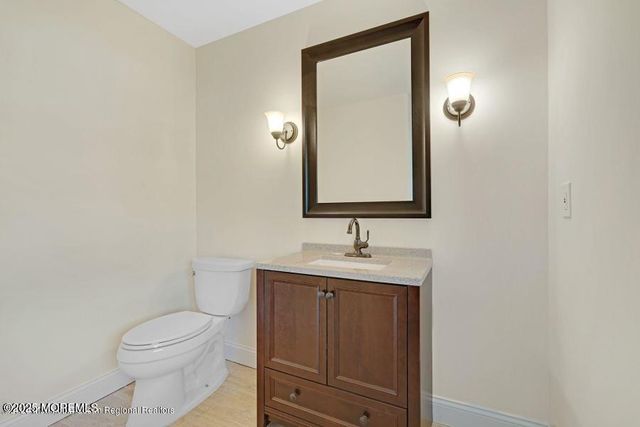 534 Holmes Avenue N, Forked River, NJ 08731