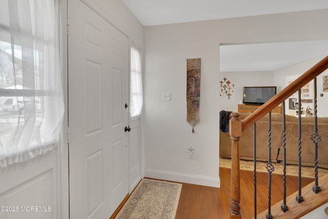 534 Holmes Avenue N, Forked River, NJ 08731