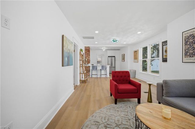 909 W 27th ST, Norfolk, VA 23517