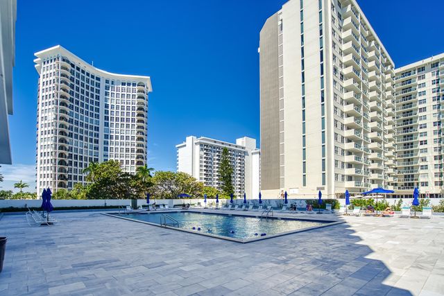 5601 Collins Avenue M5, Miami Beach, FL 33140