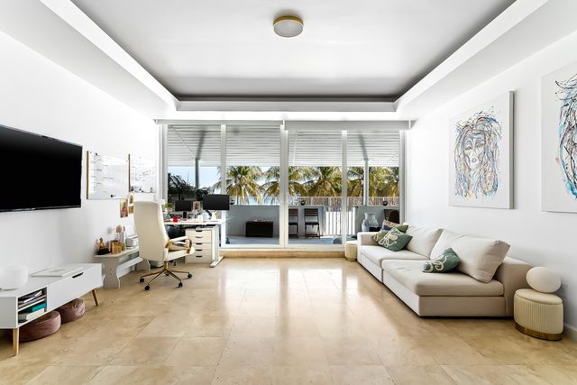 5601 Collins Avenue M5, Miami Beach, FL 33140