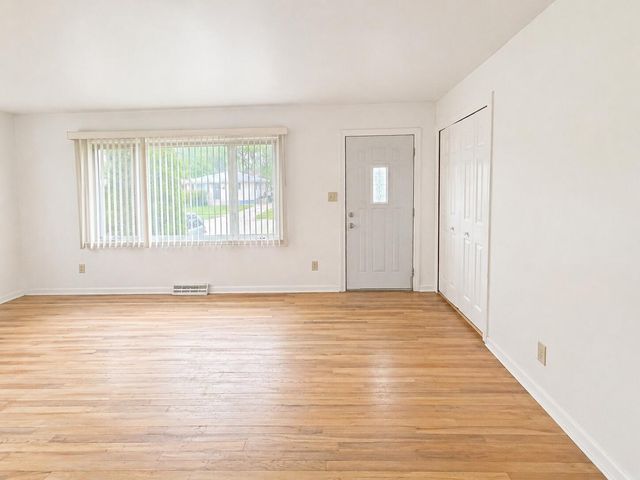 419 E 48th Place, Gary, IN 46409