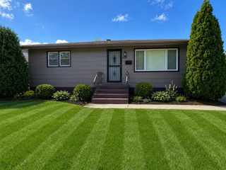 419 E 48th Place, Gary, IN 46409