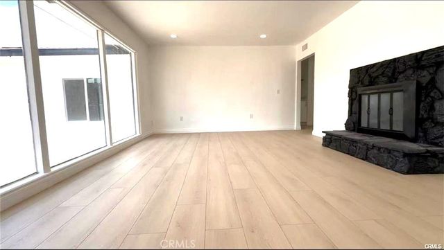 233 E Victoria, Rialto, CA 92376