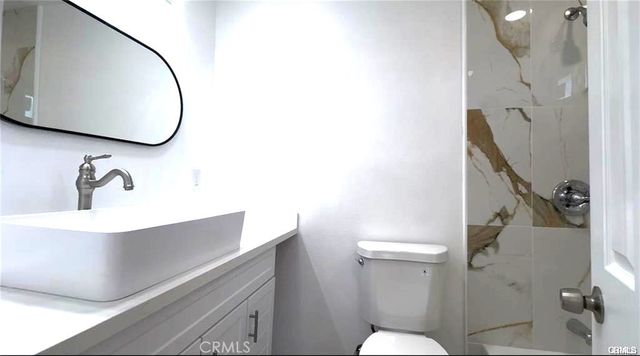 233 E Victoria, Rialto, CA 92376