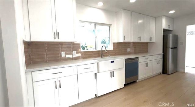 233 E Victoria, Rialto, CA 92376
