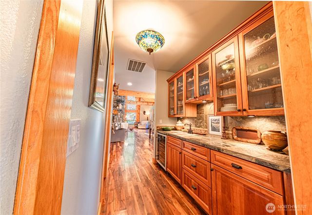 42732 284th Avenue SE, Enumclaw, WA 98022
