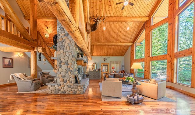 42732 284th Avenue SE, Enumclaw, WA 98022