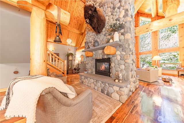 42732 284th Avenue SE, Enumclaw, WA 98022