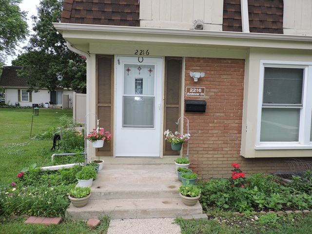 2216 Andover Court, Schaumburg, IL 60194