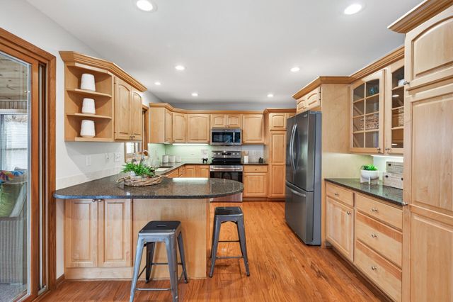 14818 Kral Road, Minnetonka, MN 55345