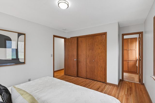 14818 Kral Road, Minnetonka, MN 55345