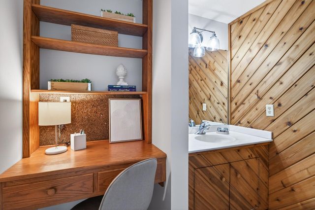 14818 Kral Road, Minnetonka, MN 55345