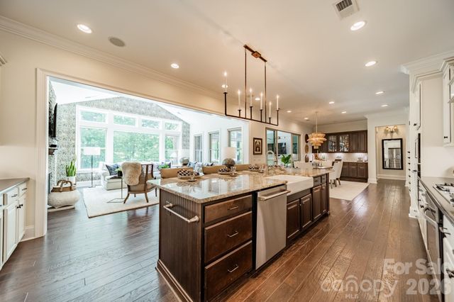2077 Tatton Hall Road, Fort Mill, SC 29715