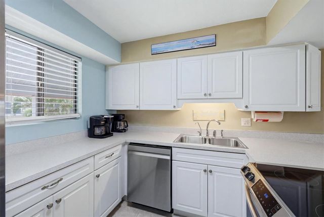 1801 GULF DRIVE N 277, Bradenton Beach, FL 34217