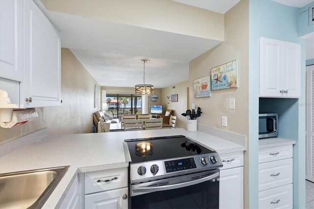 1801 GULF DRIVE N 277, Bradenton Beach, FL 34217