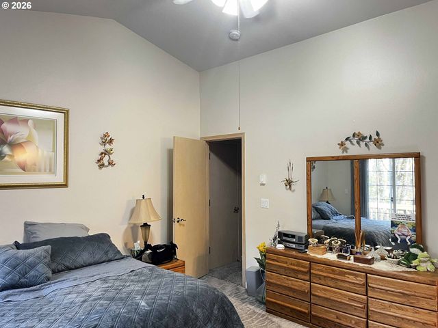 3330 31ST St, Florence, OR 97439