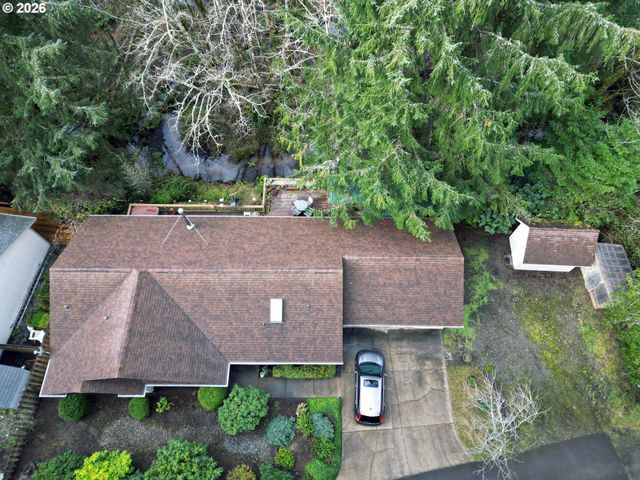 3330 31ST St, Florence, OR 97439