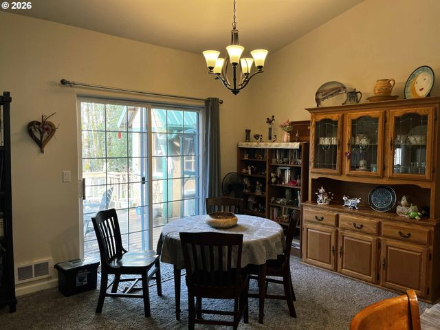 3330 31ST St, Florence, OR 97439