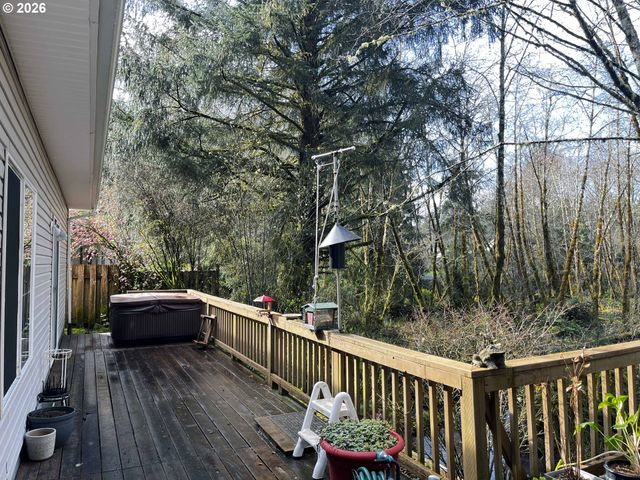 3330 31ST St, Florence, OR 97439