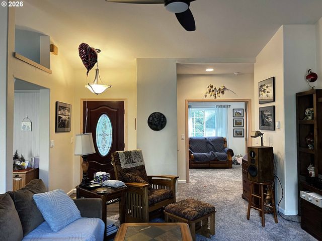 3330 31ST St, Florence, OR 97439