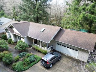 3330 31ST St, Florence, OR 97439