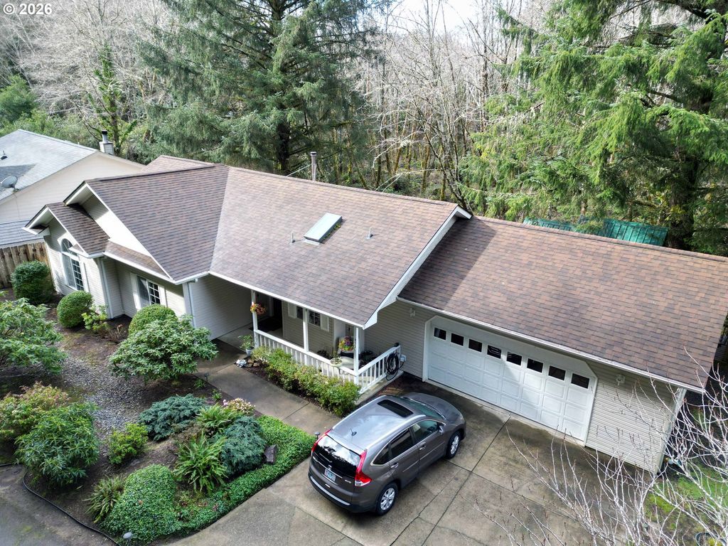 3330 31ST St, Florence, OR 97439