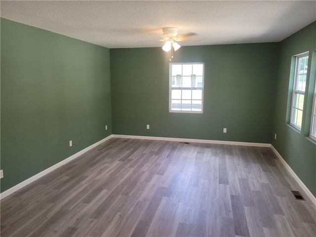 208 E Washington Street, Arma, KS 66712