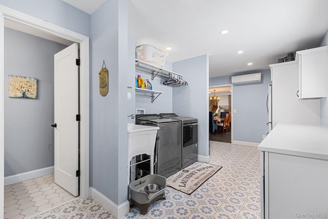 21 Straub Drive, Pleasant Valley, NY 12569