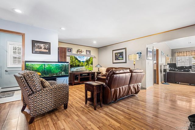 21 Straub Drive, Pleasant Valley, NY 12569