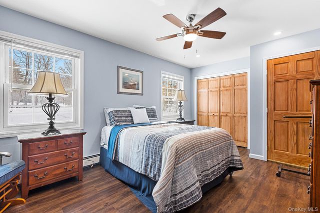 21 Straub Drive, Pleasant Valley, NY 12569